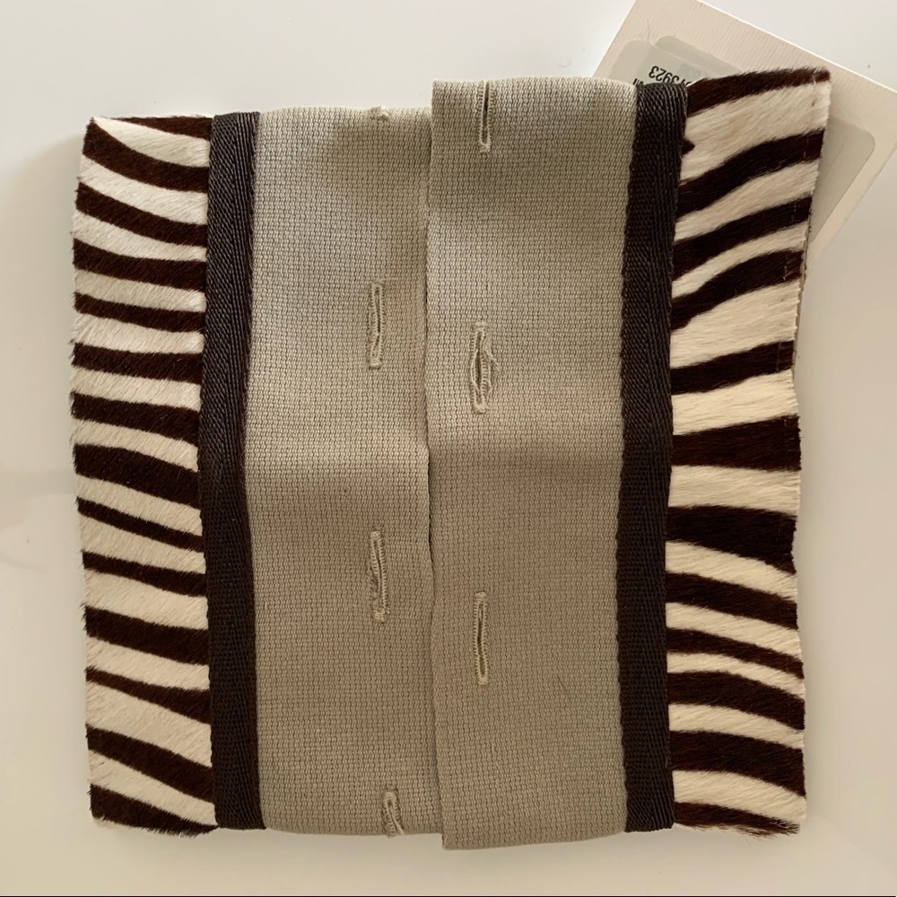 NEW 'S MAXMARA Negrar Zebra Print  Cuffs Cubes